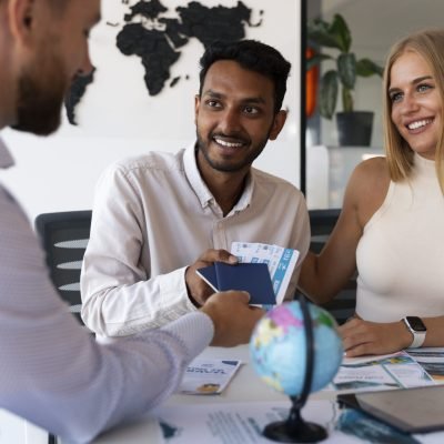 day-office-travel-agency (1)